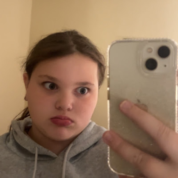 Meet your Posher, Kennedi - Picture 1 of 1